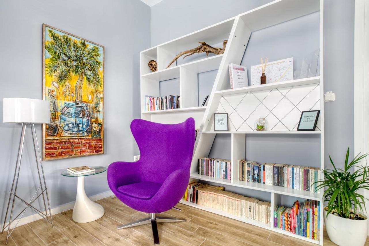 Spacious Flat With Courtyard And Private Parking! Athens Exterior photo