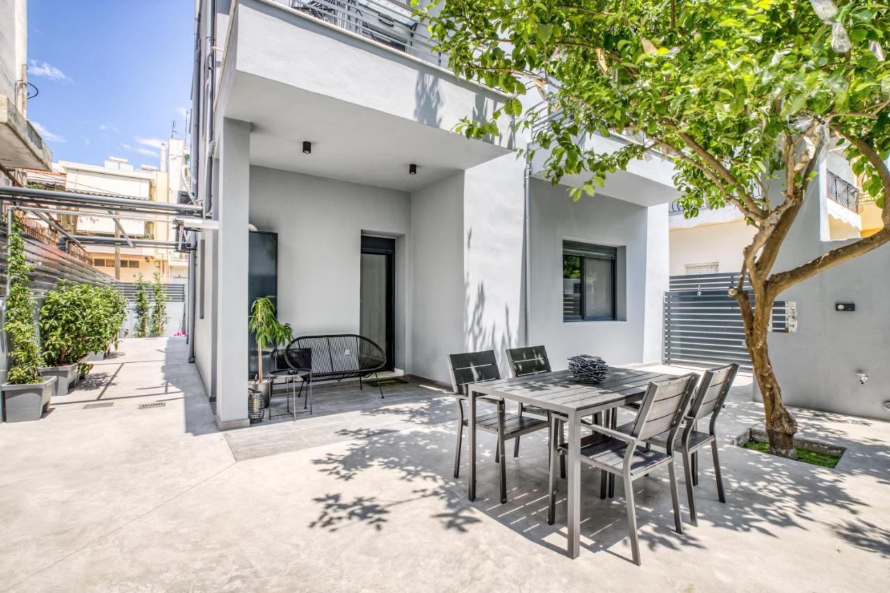 Spacious Flat With Courtyard And Private Parking! Athens Exterior photo