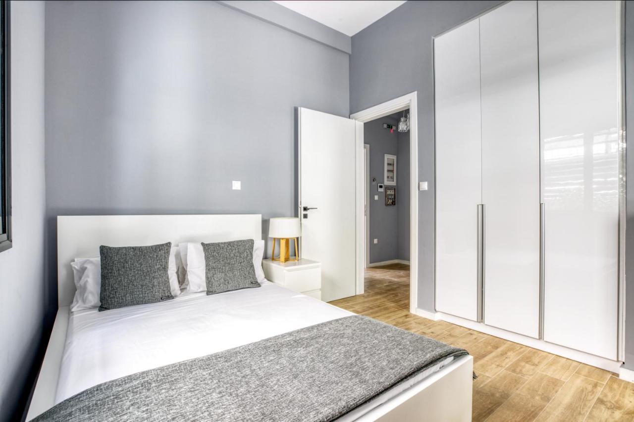 Spacious Flat With Courtyard And Private Parking! Athens Exterior photo